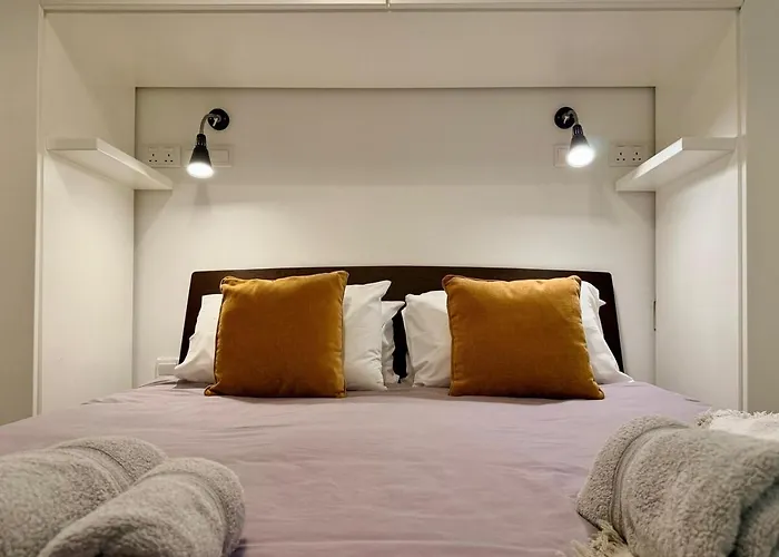 아파트 Stylish Maisonette Off The Seafront