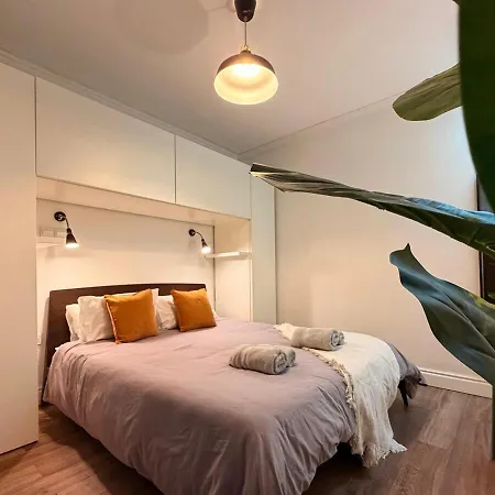 Stylish Maisonette Off The Seafront