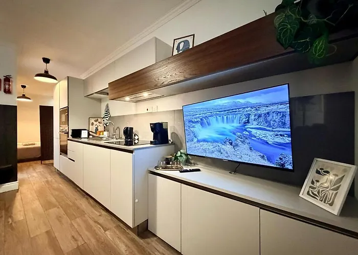 Stylish Maisonette Off The Seafront * Sliema